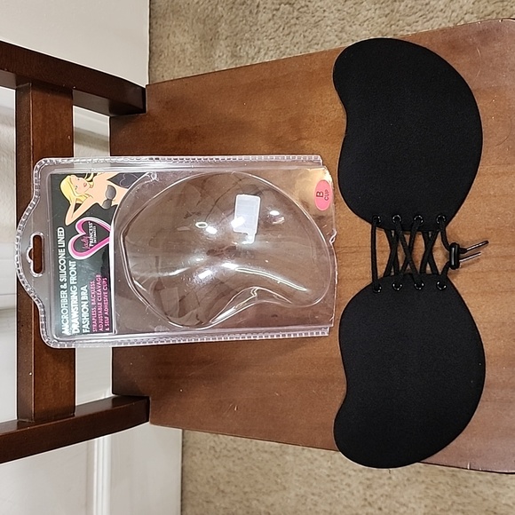 Strapless And Backless Self Adhesive Adjustable Bra A/B Cup - Picture 2 of 7